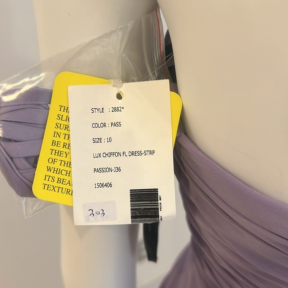 NWT SAMPLE DESSY 2882 size 10 Passion (Violet) Lux Chiffon strapless Pristine - Picture 6 of 6